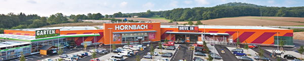 PÜanoramabild eines Hornbach-Baumarkts