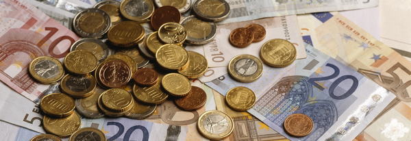 (Foto: Euro-Münzen und Scheine) 