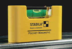 Stabila Pocket Magnetic auf Metallprofil