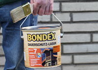 Bondex-Lasurdose und Pinsel