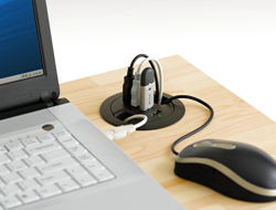 USB-Hub in Tischplatte